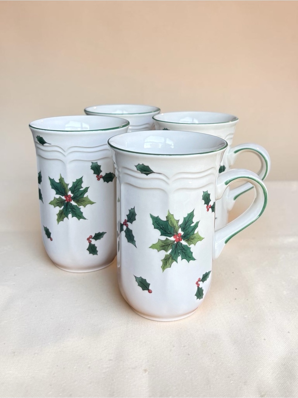 Mikasa - French Countryside - Holiday Holly #F9012 Cappuccino Mug Set of 4